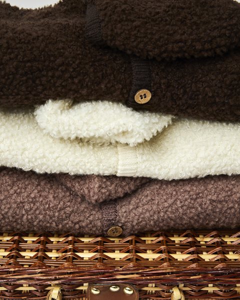 Smallstuff - Bruine Vest van Bouclé Merinowol met Knopen.