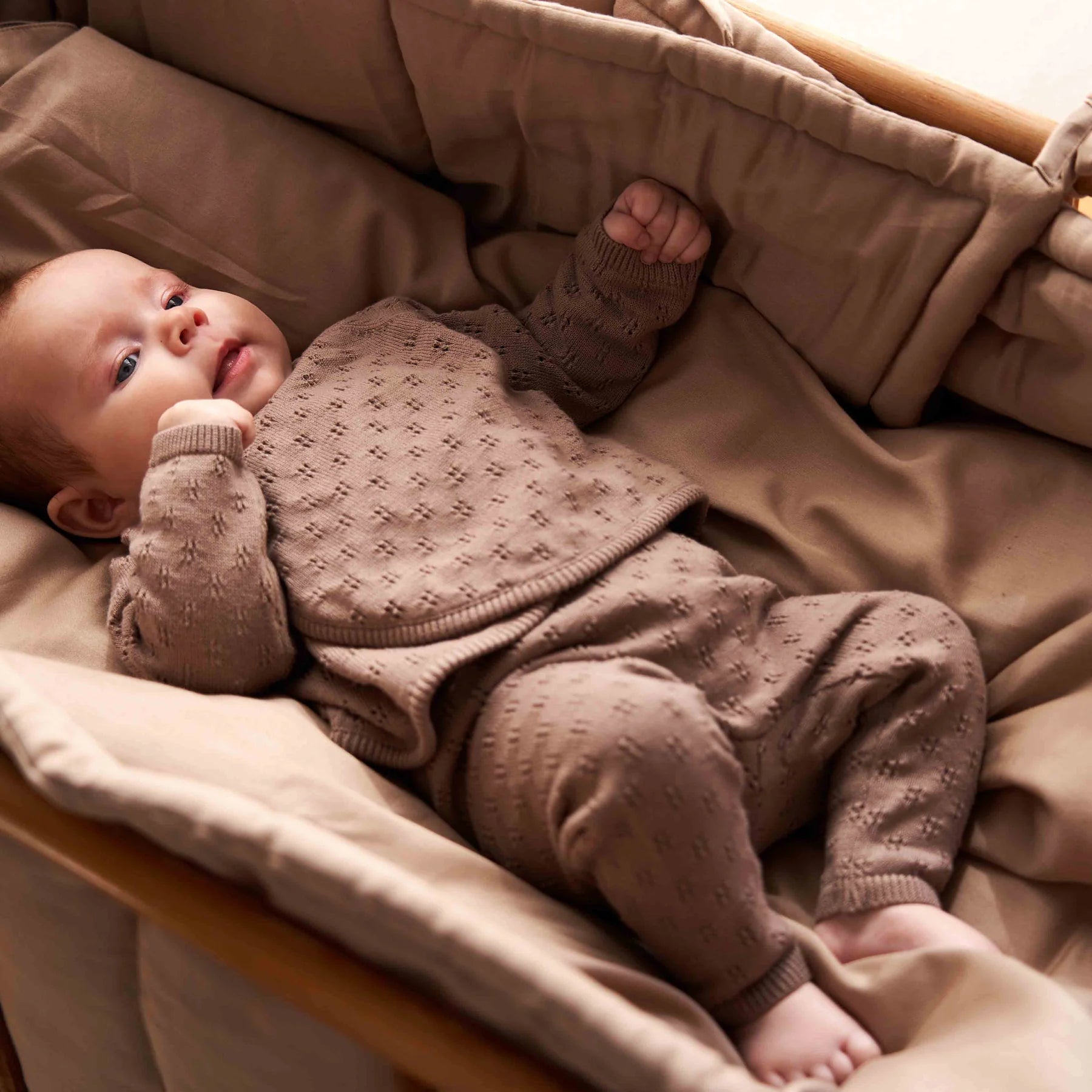 KNIT pants with hole pattern - Walnut