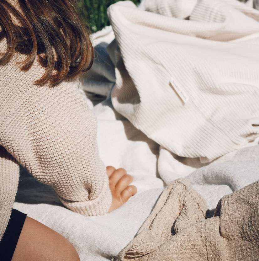 Old white rib mom-bag