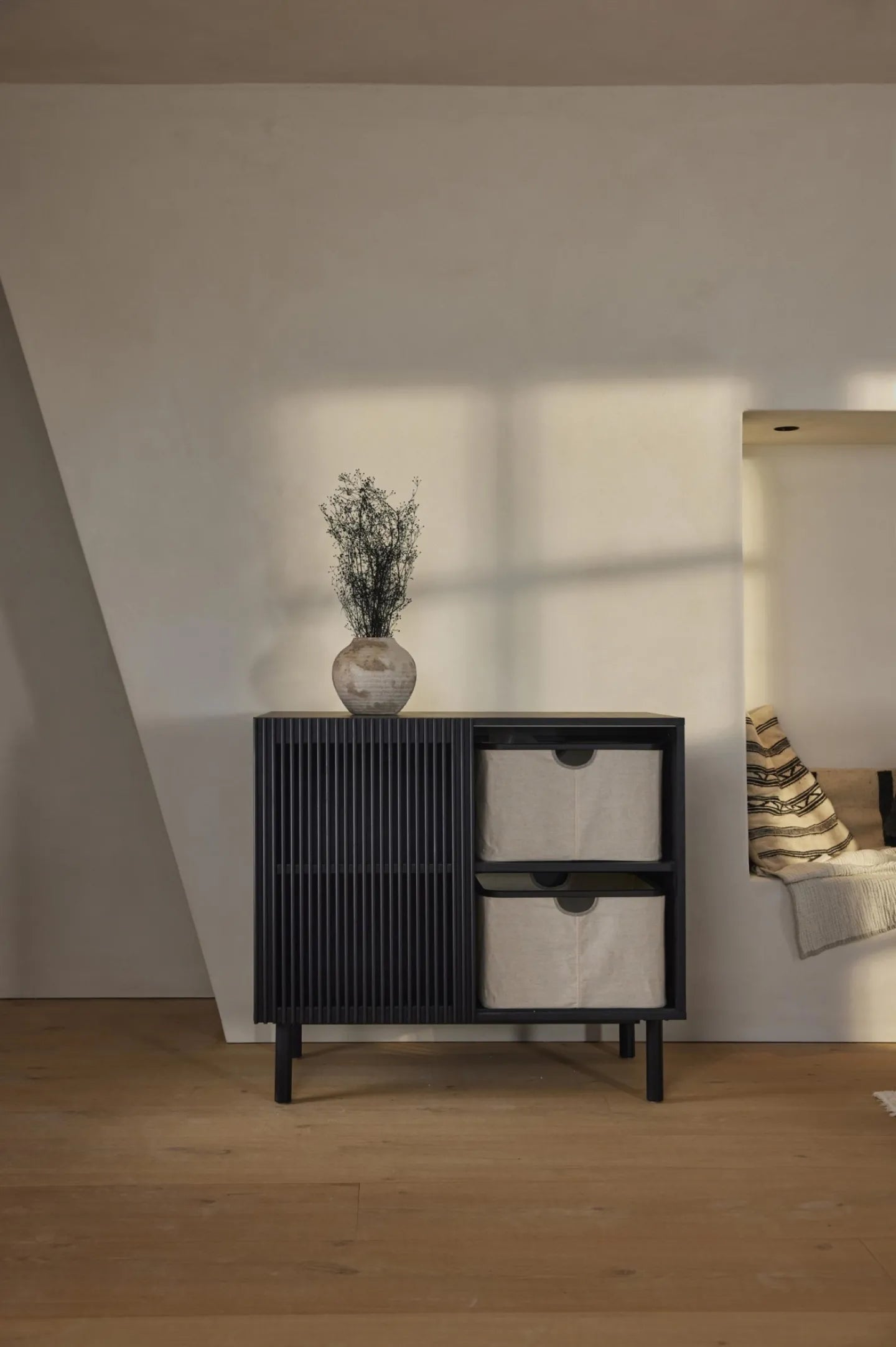 Hai No Ki - Commode - black ash