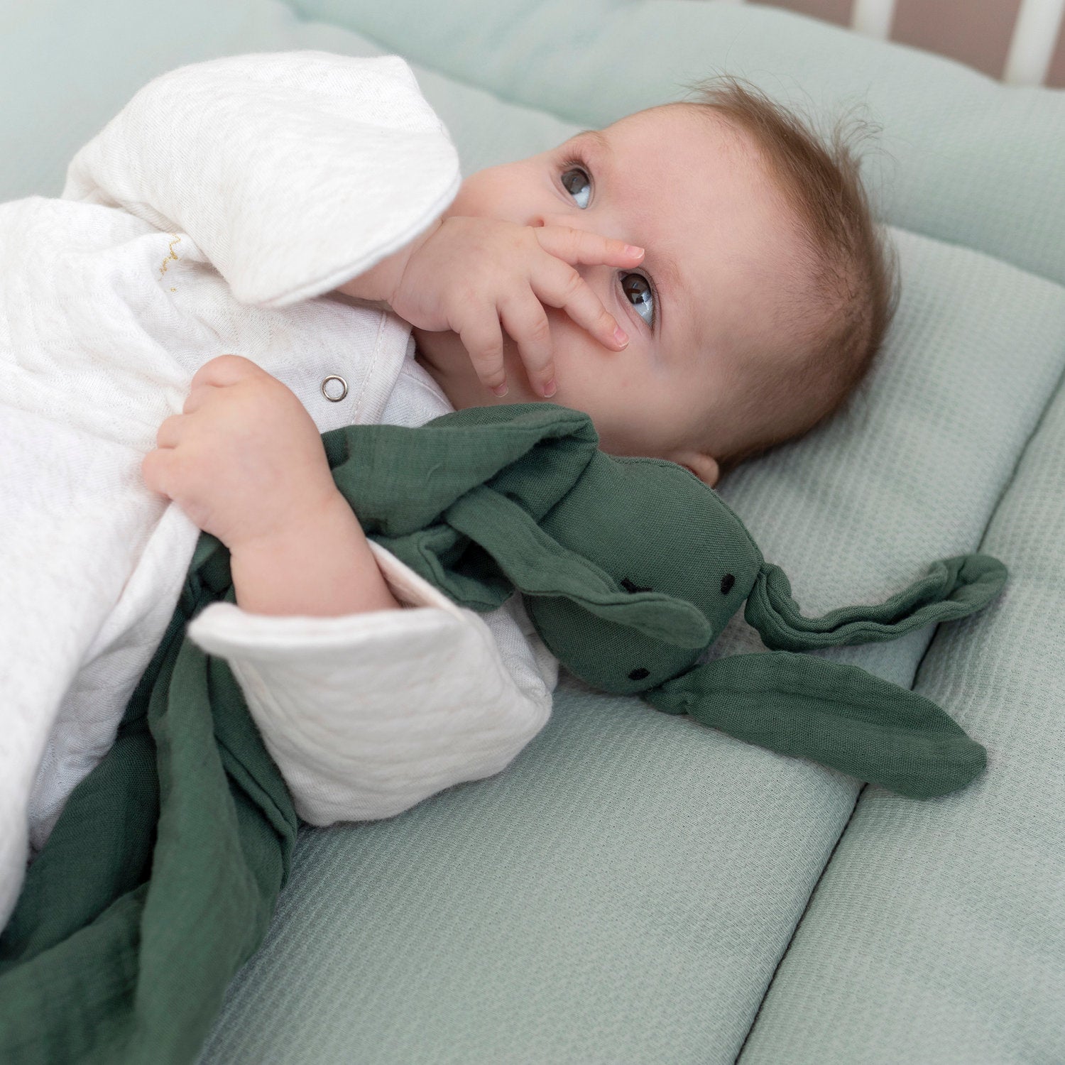 BUNNY 40x40 cm green katoen mousseline