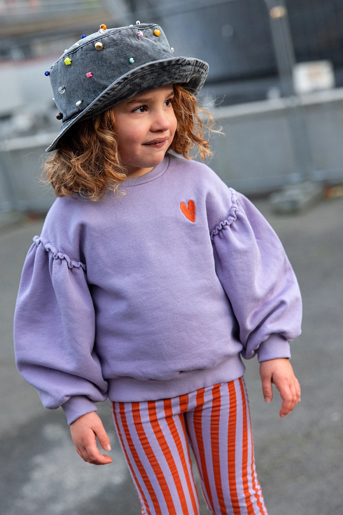 Sweatshirt Puff sleeves Heart