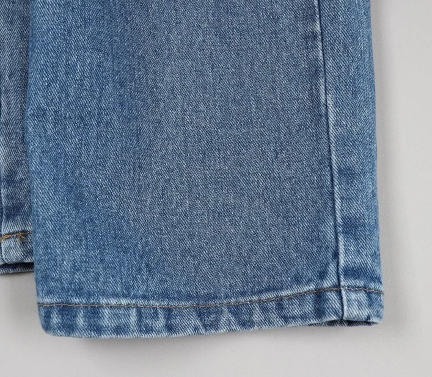 Signature Wide Jeans