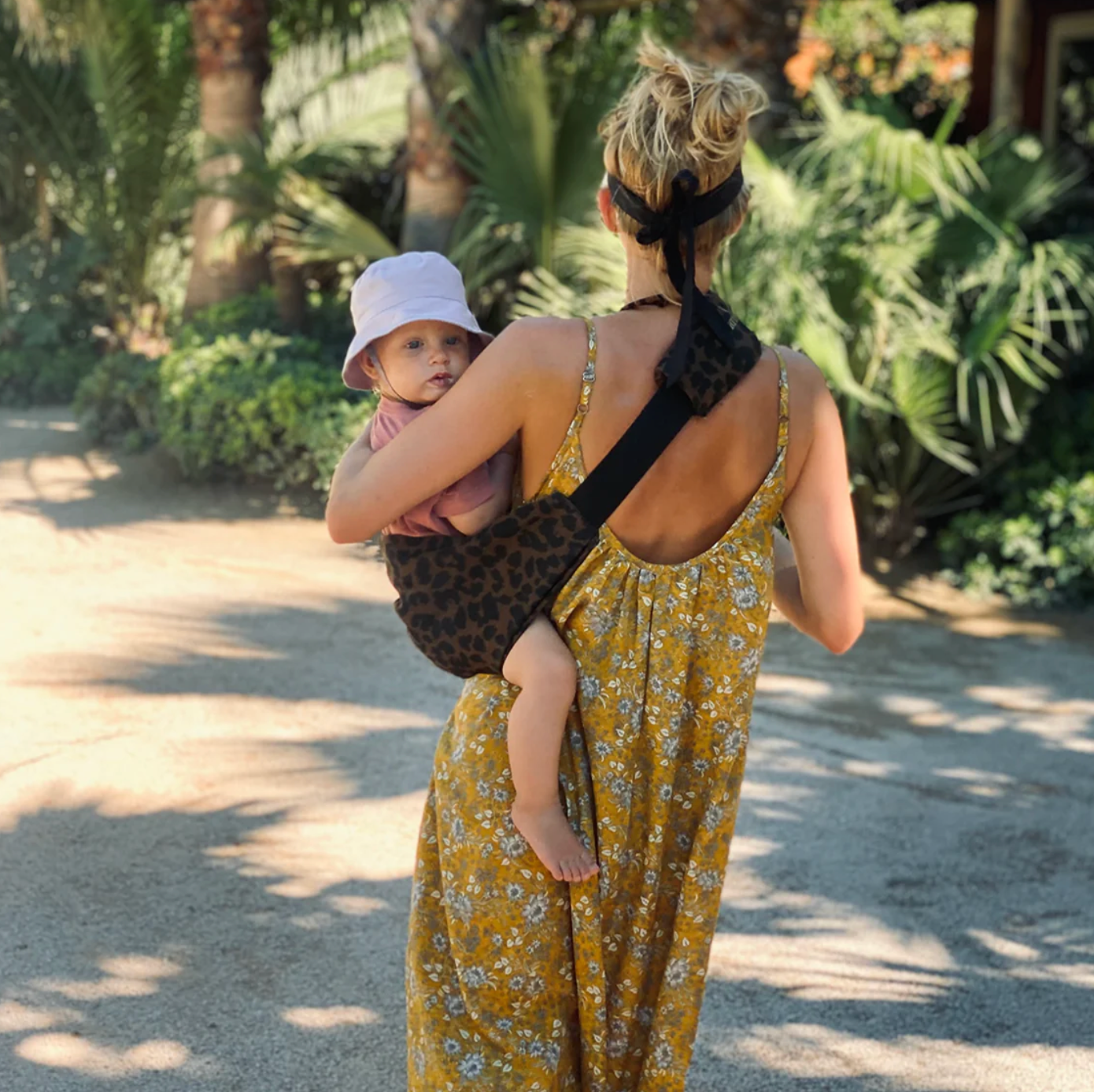 TODDLER CARRIER LEOPARD PRINT BROWN