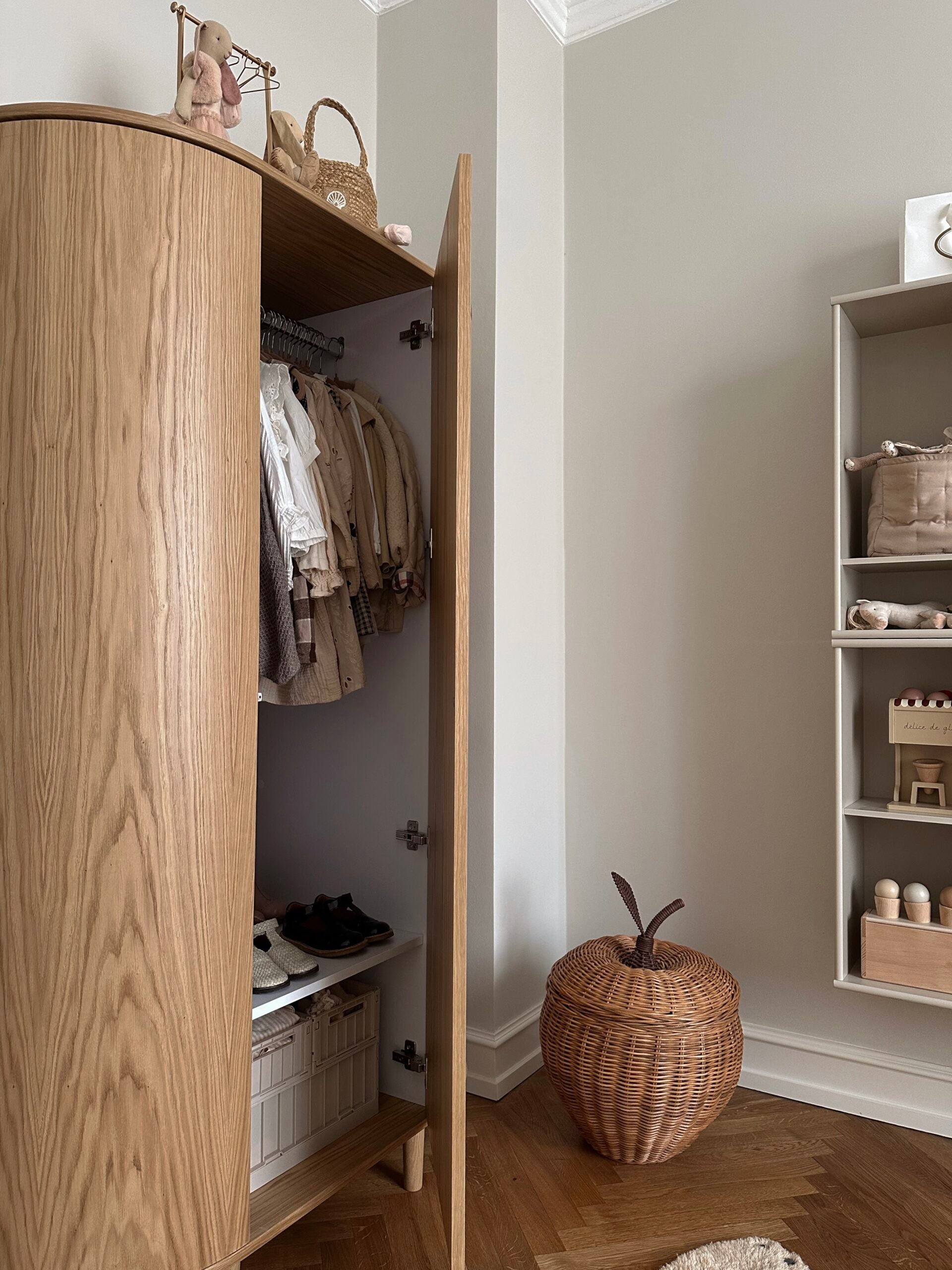 Kai kledingkast - eik