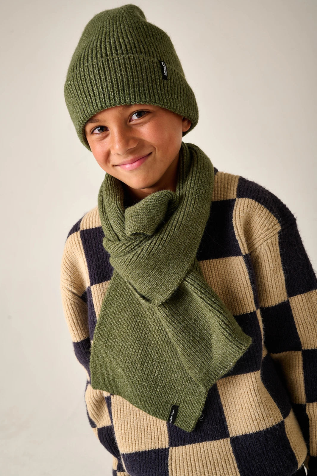 BERWYN MUTS + MIDWAY SJAAL SET - DONKERGROEN