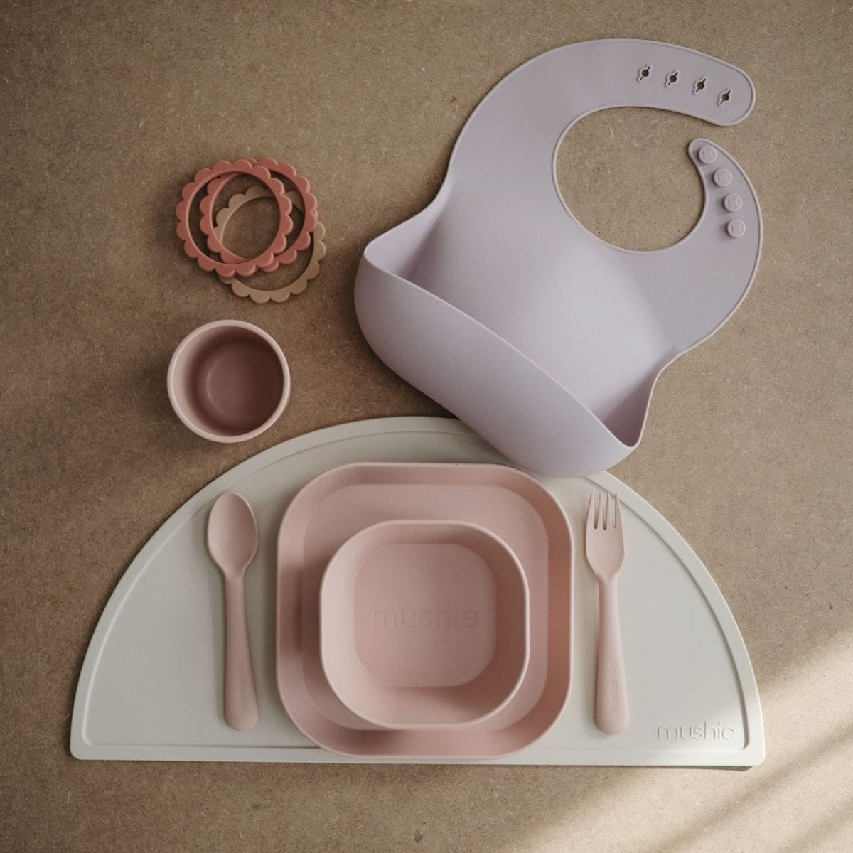 Mushie Dinner bowl - Square - Blush