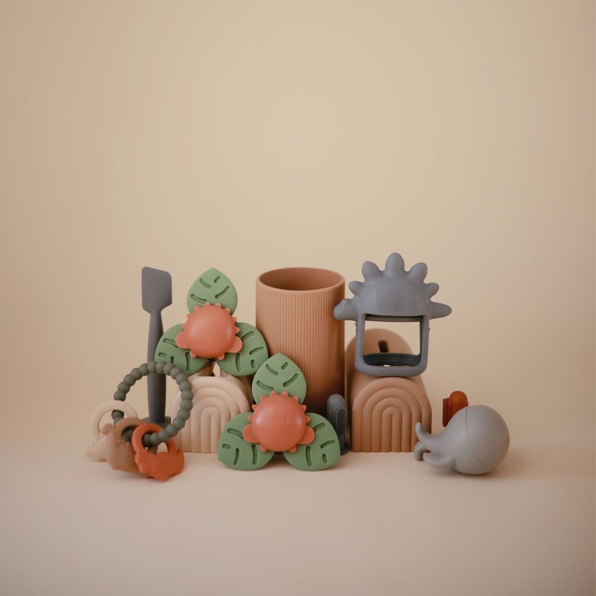 SUCTION SPINNER TOY dino