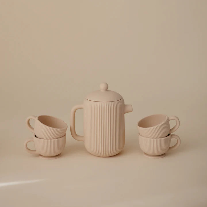 Mushie - Silicone teaa play set - Shifting sand