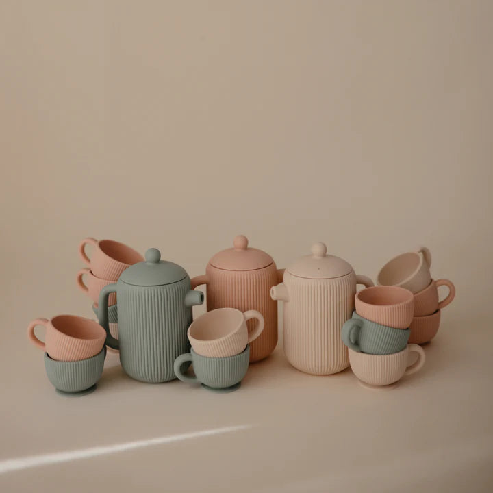 Mushie - Silicone teaa play set - Shifting sand