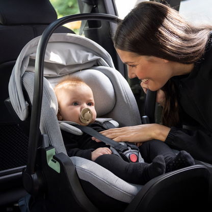 Thule Maple autostoel groep 0 zwart
