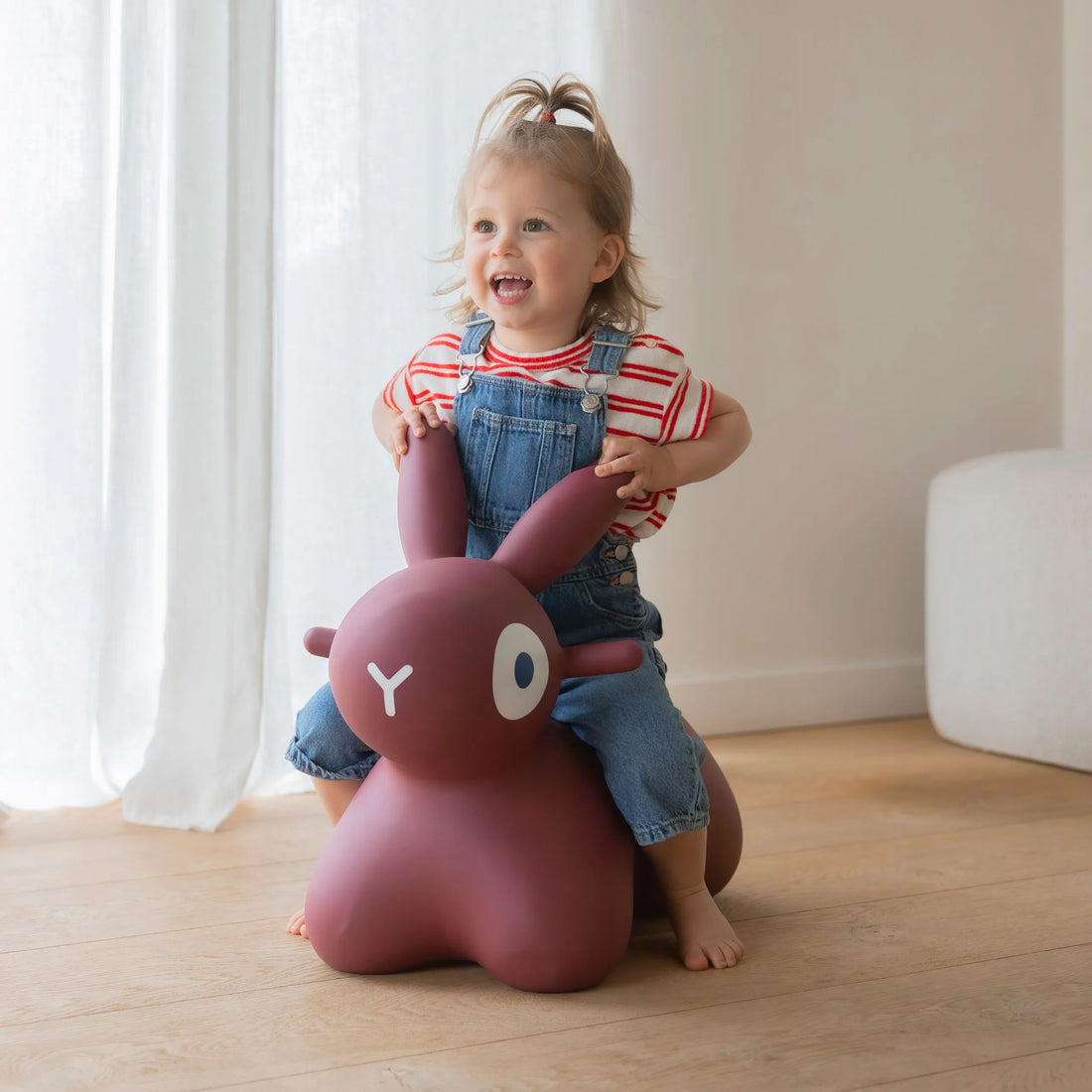 Hoppi Bunny - Burgundy