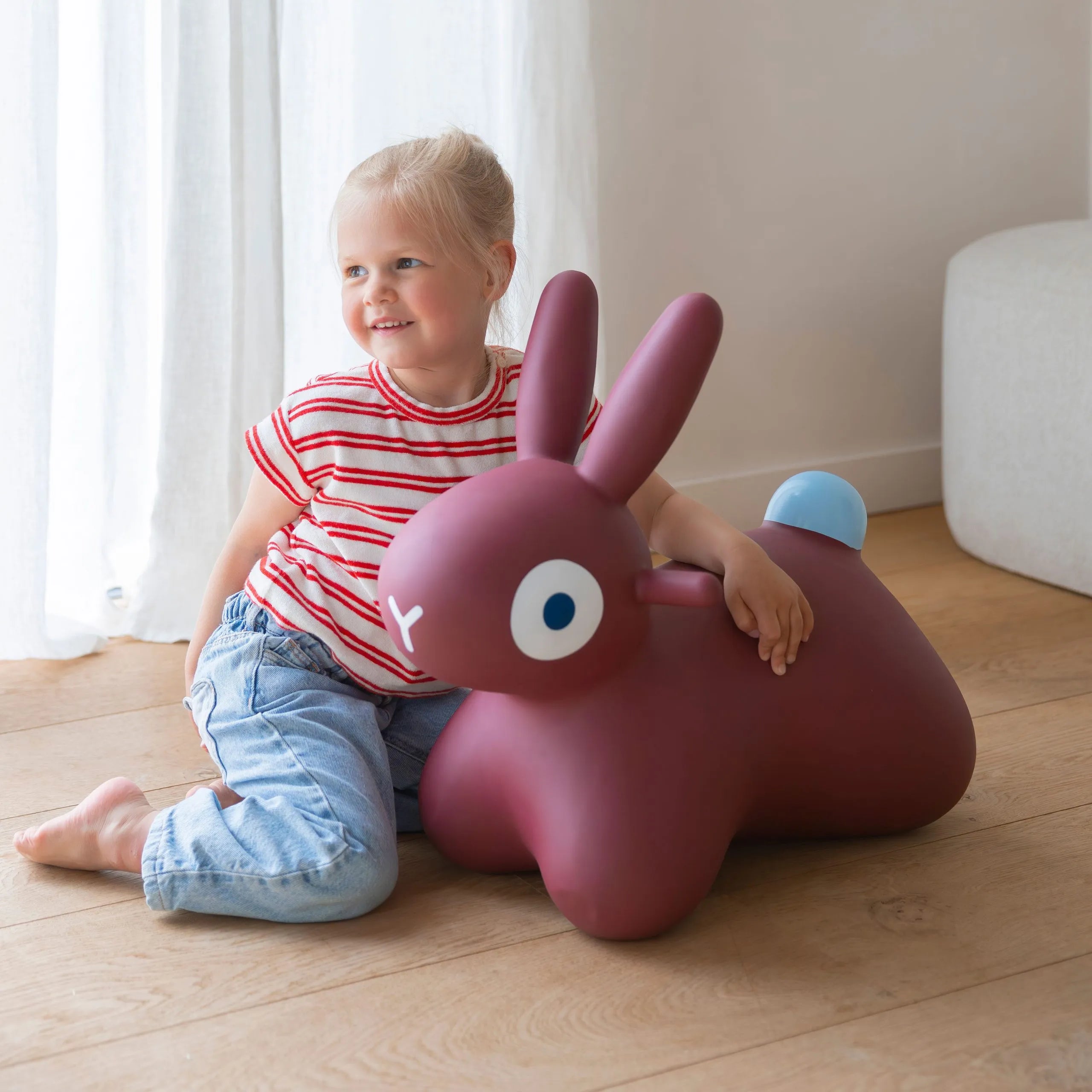 Hoppi Bunny - Burgundy