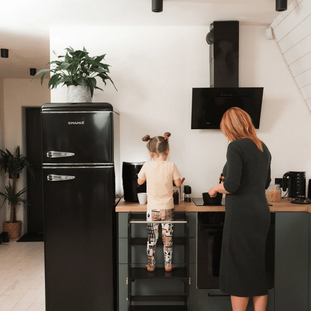 STEP’n’SIT • 2 in 1 leertoren-tafel zwart | met zwarte sluitingen