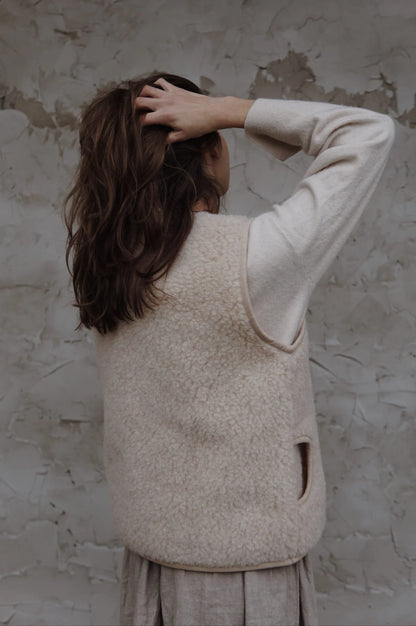 Wool vest adults - beige