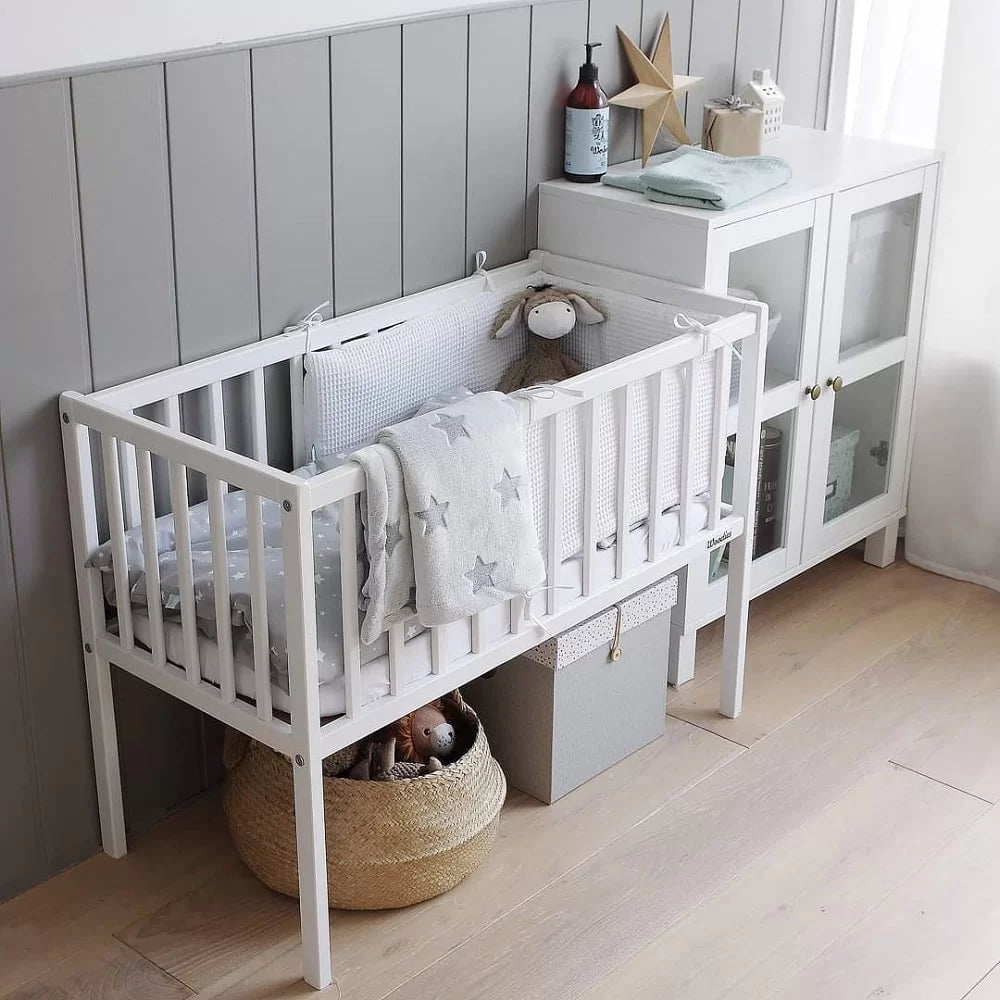 Woodies Babybedje Bedside Crib 90×40 - wieg