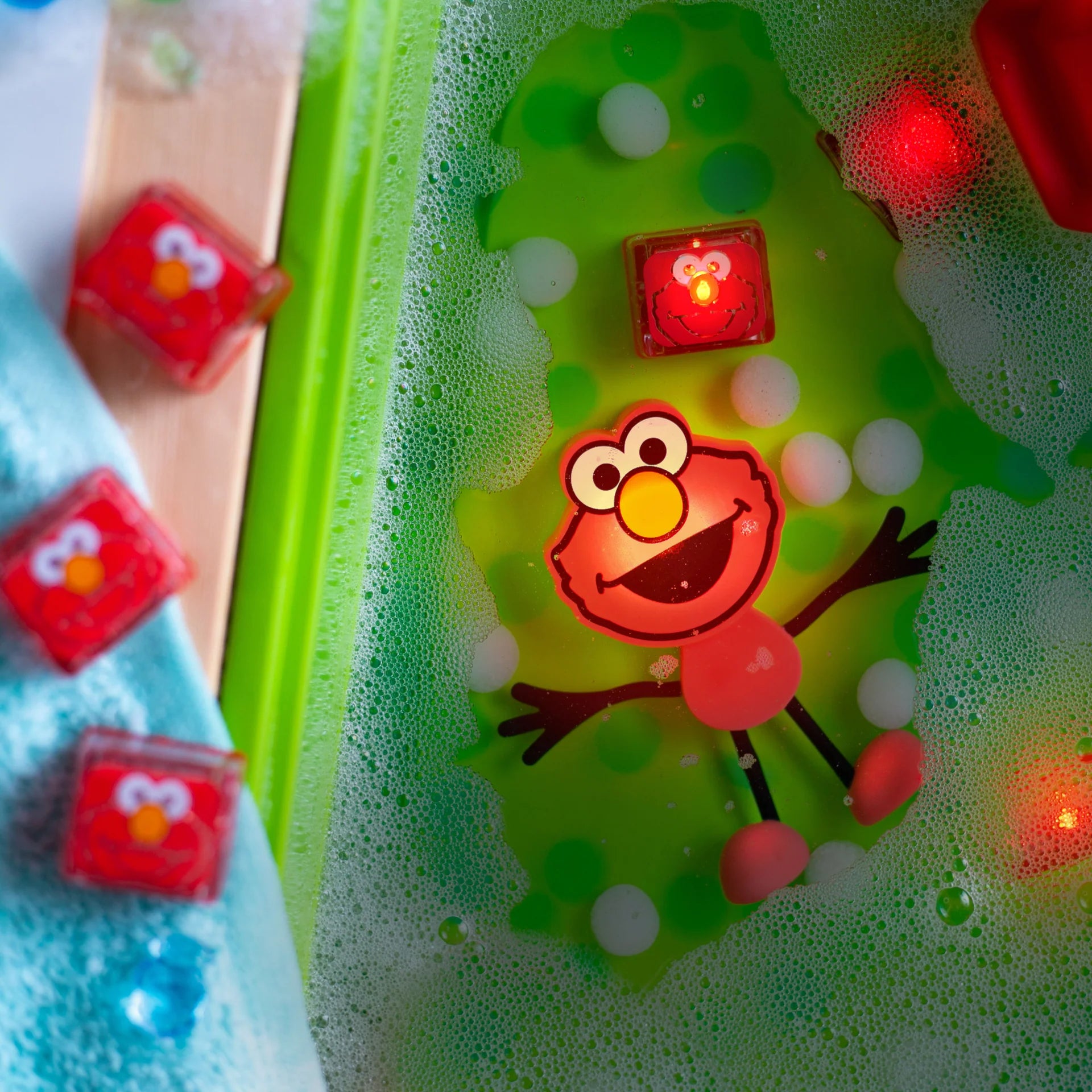 Lichtgevend badspeelgoed - Elmo