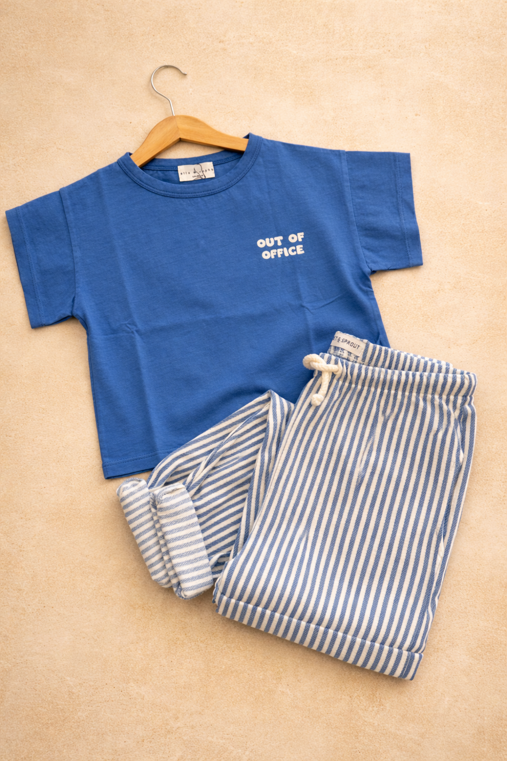 Little blue OUT OF OFFICE t-shirt loose fit