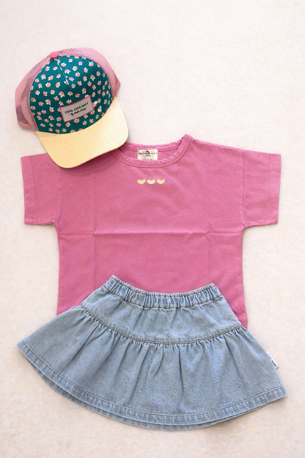 Little HEARTS t-shirt pink loose fit