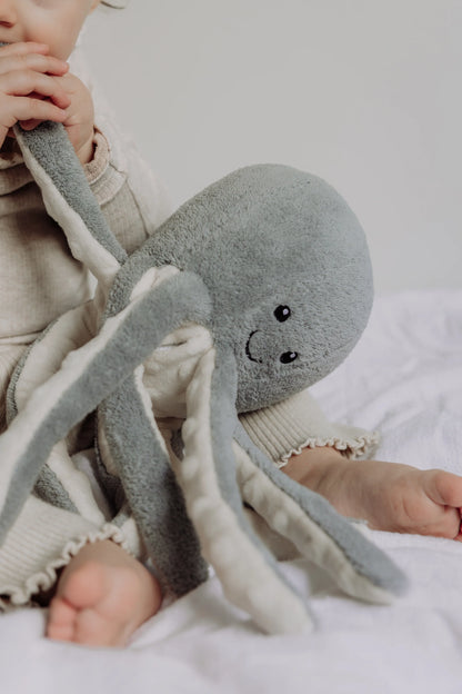 Olly (Sea grey) - Rechargeable Heartbeat Comforter