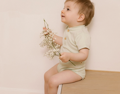 Uaua- Onesie met knoopjes - korte mouwen - oceano