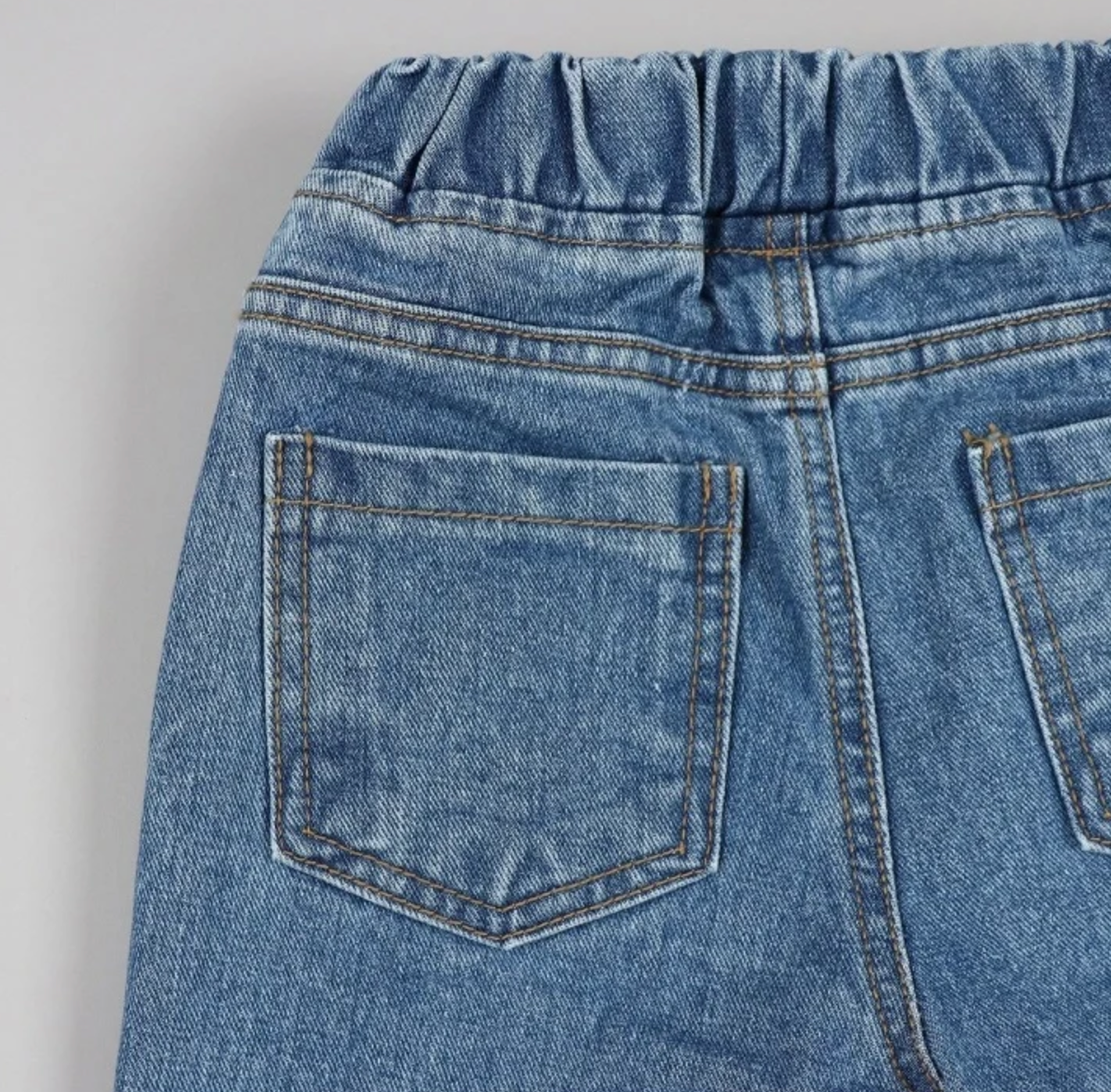 Signature Wide Jeans