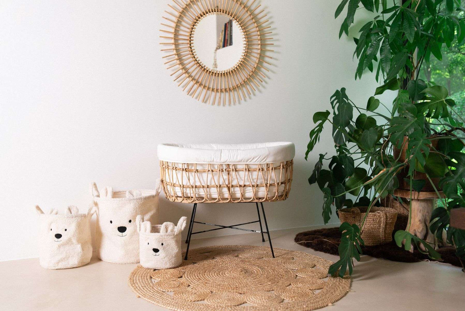 RATTAN WIEG + MATRAS EN HOES