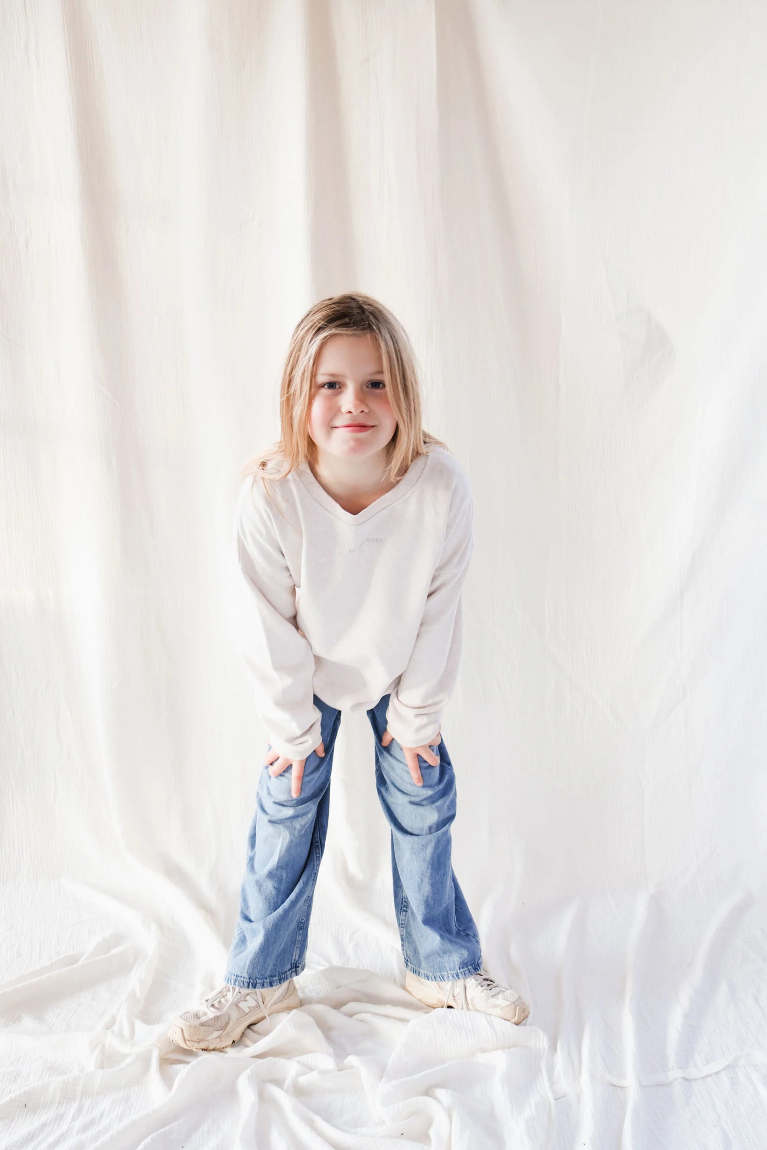 Little warm beige TO THE MOON sweatshirt